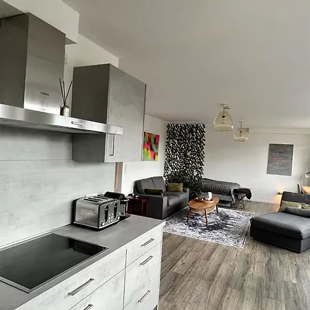 Stillvolles Mitten In Little Tokyo *