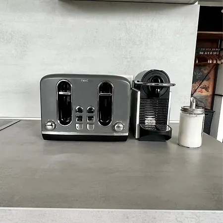 Stillvolles Mitten In Little Tokyo * デュッセルドルフ